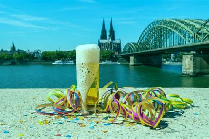 Violet, 29 — Escort in Oerlenbach, Germany