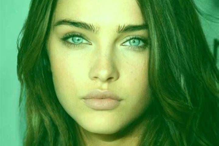 Violet, 30, a brunette grey-eyed mixed companion based in Nazran. Offering CIM, OWO, Massage. Available for incall and outcall, overnight bookings available.