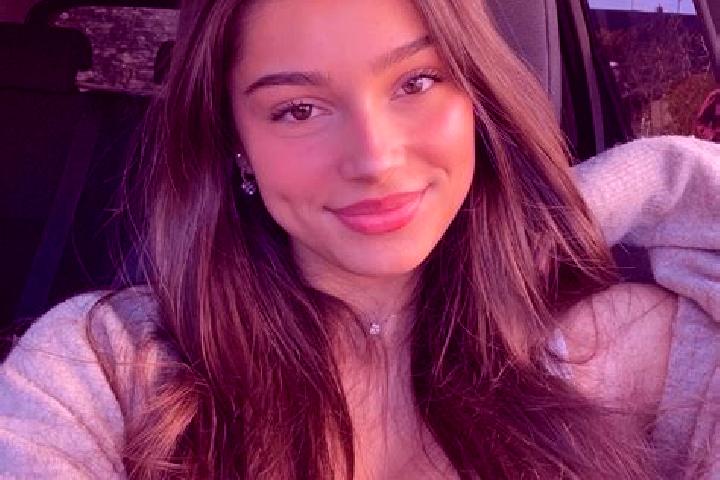 Violet, 30, a brunette hazel-eyed caribbean companion based in Anse Ger. Offering Party Girl, Fetish, GFE. Available for incall and outcall, overnight bookin...