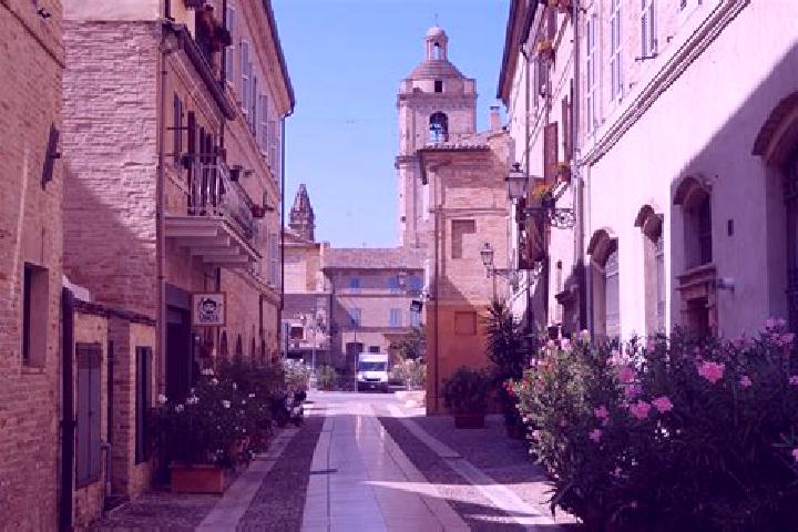 Violet, 30 — Escort in Castel San Giorgio, Italy
