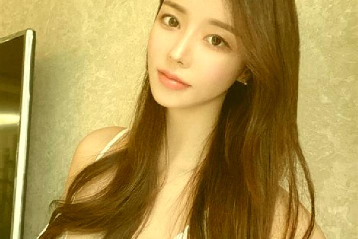 Violet, 30 — Escort in Linshanhe, China