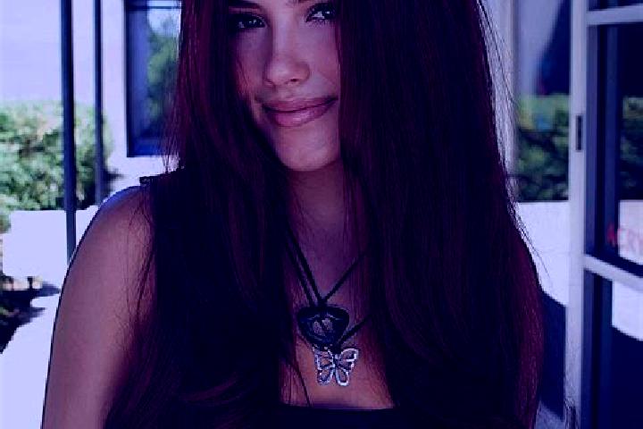 Violet, 31, a auburn dark-eyed mediterranean companion based in Ngujuran. Offering Massage, Dinner Date, Girlfriend Experience, CIM. Available for incall and...
