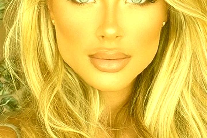 Violet, 31, a blonde blue-eyed latina companion based in Boa Vista do Sul. Offering Tantra, Dinner Date, Overnight, Couples, Party Girl. Available for incall...