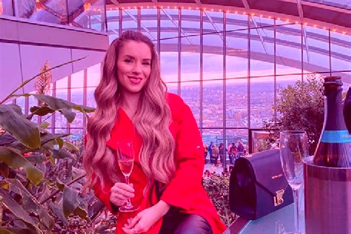 Violet, 31 — Escort in Bassendean, Australia