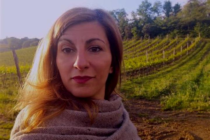 Violet, 31 — Escort in Fara Filiorum Petri, Italy