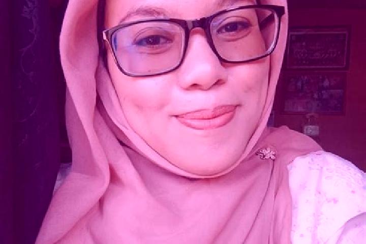Violet, 31 — Escort in Gobang, Indonesia