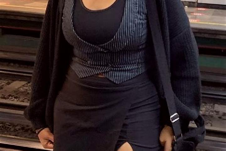Violet, 31 — Escort in Hajin, Syria