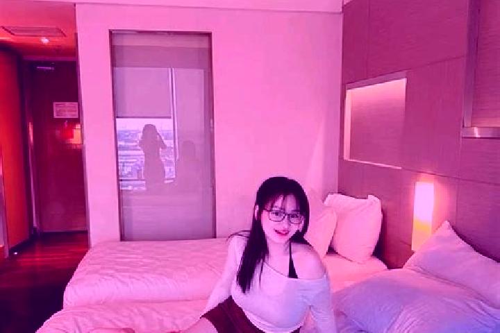 Violet, 31 — Escort in Hulan Ergi, China