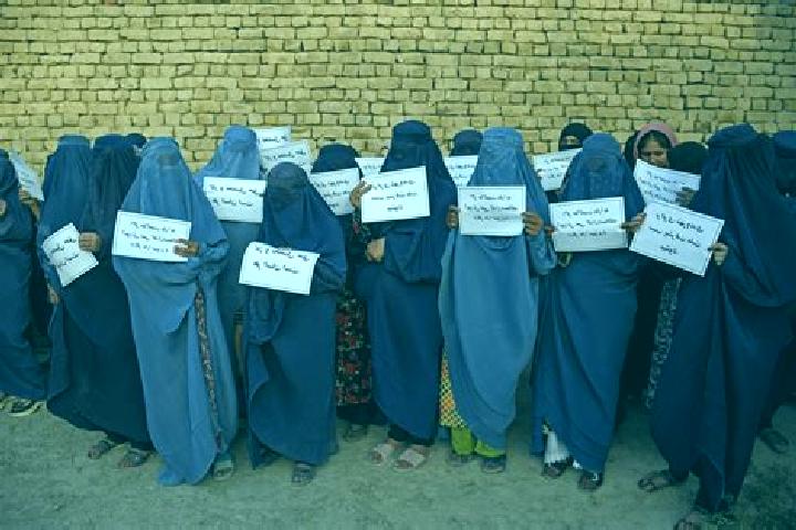 Violet, 31 — Escort in Islam Chumgar, Afghanistan