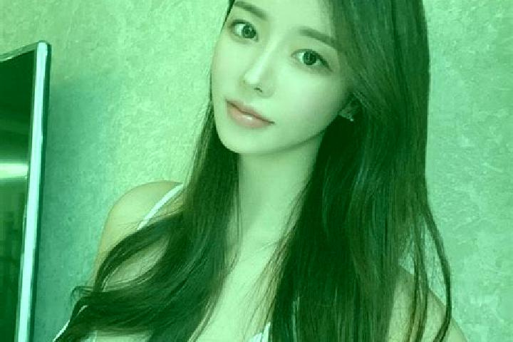 Violet, 31 — Escort in Jiushe, China
