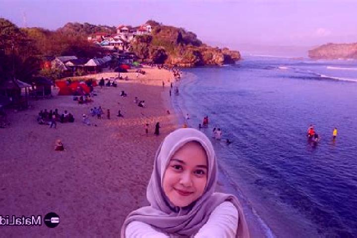 Violet, 31 — Escort in Ngotet Kidul, Indonesia