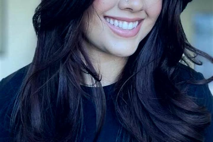 Violet, 32, a auburn amber-eyed asian companion based in Udanin. Offering Prostate Massage, Couples, Striptease. Available for incall and outcall, day and ev...
