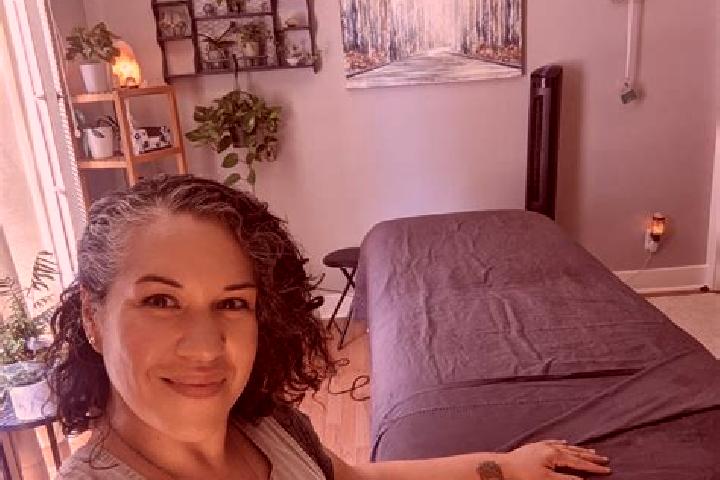 Violet, 32, a black grey-eyed indian companion based in Kallur Vadakummuri. Offering Couples, GFE, Domination, Massage, Dinner Date. Available for incall and...