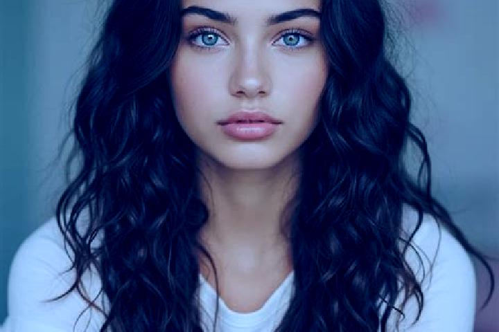 Violet, 32, a brunette grey-eyed mediterranean companion based in San Fernando. Offering Domination, BDSM, OWO. Available for incall and outcall, overnight b...