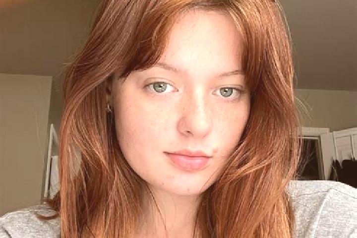 Violet, 32, a red grey-eyed slavic companion based in Valpacos. Offering Striptease, A-Level, Girlfriend Experience. Available for incall and outcall, overni...