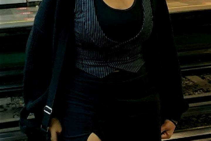 Violet, 32 — Escort in Cayirdere, Turkey