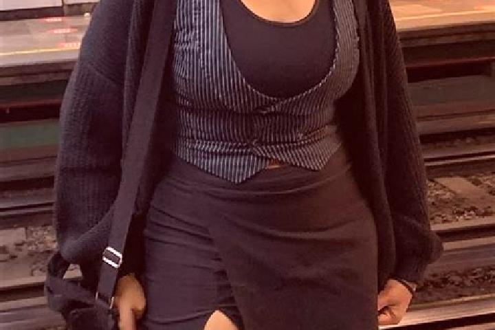 Violet, 32 — Escort in Dagkizilca, Turkey