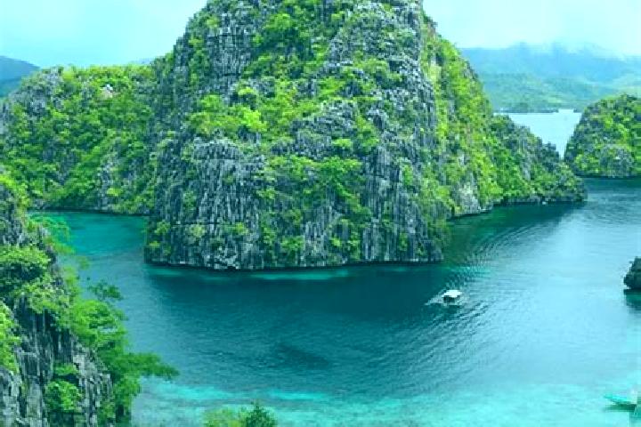 Violet, 32 — Escort in Lombocan, Philippines