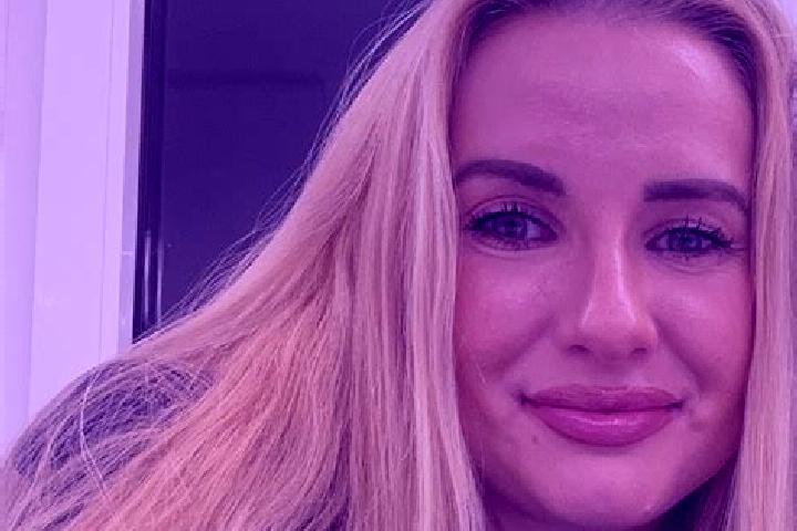 Violet, 32 — Escort in Moldova Sulita, Romania