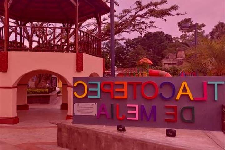 Violet, 32 — Escort in Tlacotepec de Mejia, Mexico