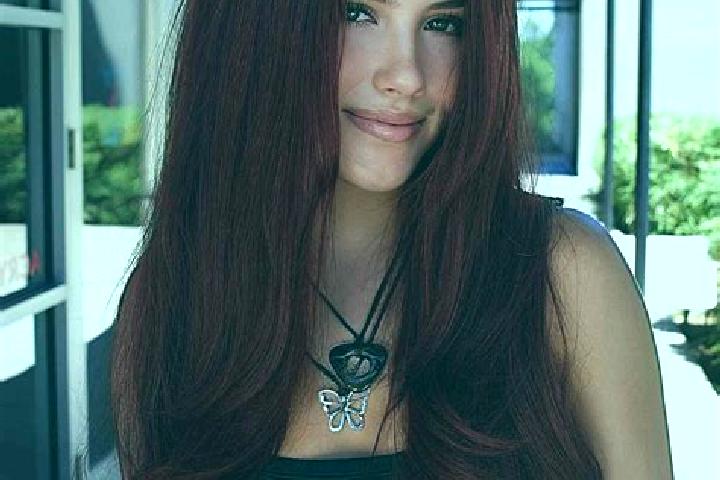 Violet, 33, a auburn dark-eyed mediterranean companion based in Dannigkow. Offering GFE, Roleplay, Massage, Dinner Date. Available for incall and outcall, ov...