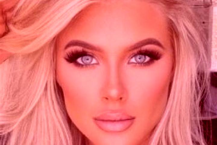 Violet, 33, a platinum blonde dark-eyed indian companion based in Bacsalmas. Offering Striptease, GFE, Deep French Kissing. Available for incall and outcall,...