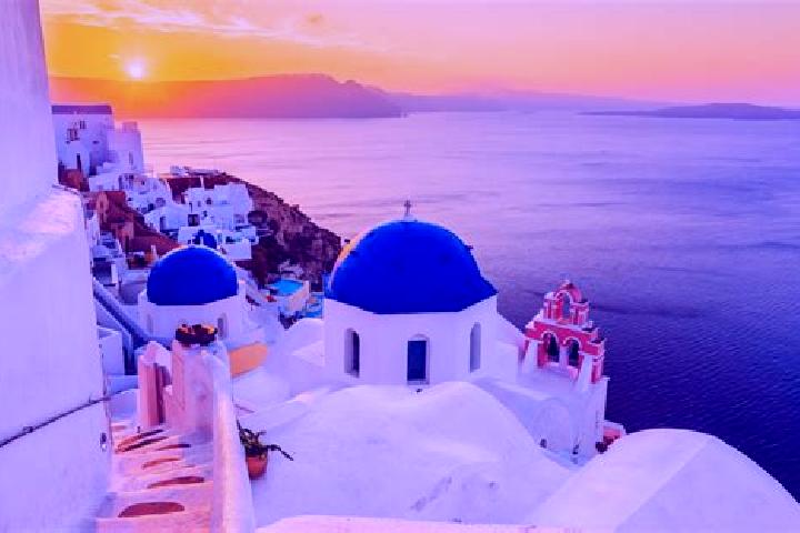 Violet, 33 — Escort in Kyprinos, Greece