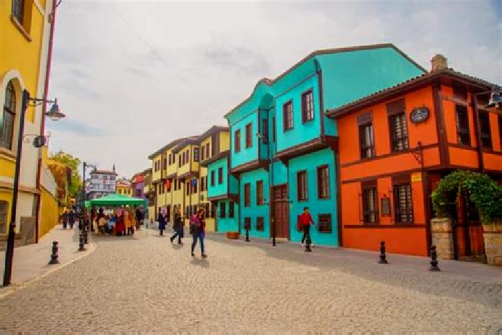 Violet, 33 — Escort in Odunpazari, Turkey