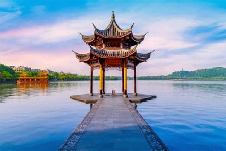 Violet, 33 — Escort in Qili, China