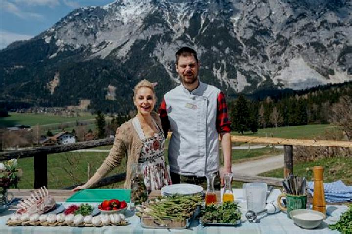 Violet, 33 — Escort in Sankt Nikolai im Soelktal, Austria