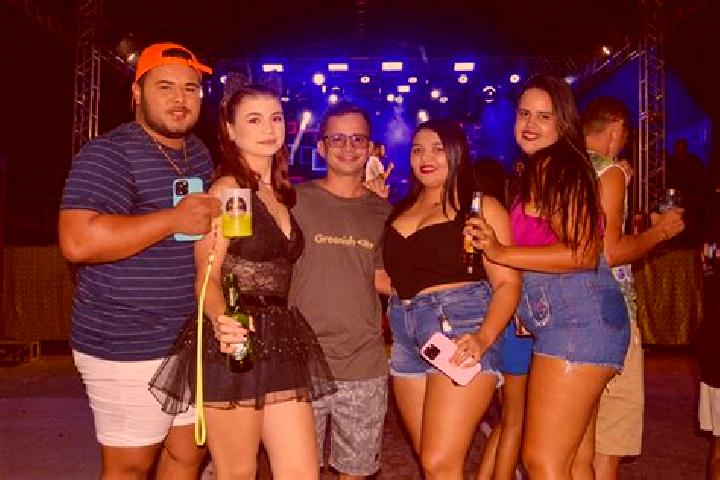 Violet, 33 — Escort in Sao Domingos do Azeitao, Brazil