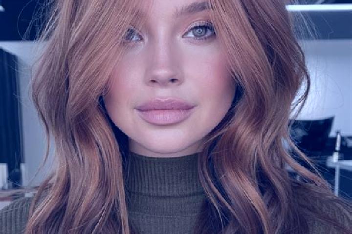 Violet, 34, a auburn brown-eyed middle eastern companion based in Am Altamir. Offering Striptease, A-Level. Available for incall and outcall, day and evening...