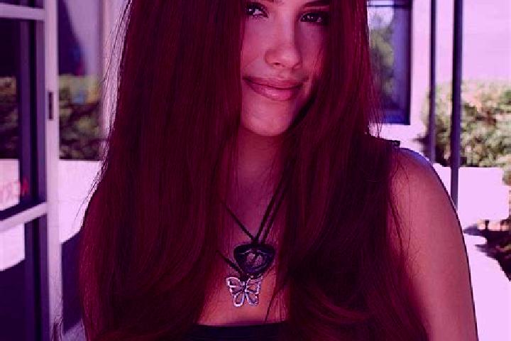 Violet, 34, a auburn dark-eyed middle eastern companion based in Ch Om. Offering Fetish, Dinner Date, Striptease, Couples, Domination. Available for incall a...