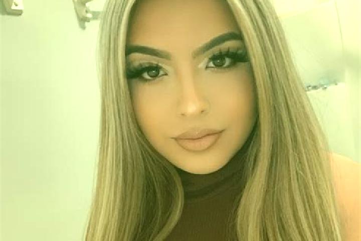 Violet, 34, a blonde brown-eyed latina companion based in Muconda. Offering Dinner Date, Duos, Girlfriend Experience, BDSM, Party Girl. Available for incall ...