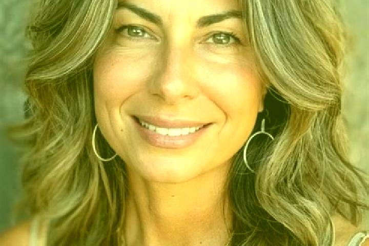 Violet, 34, a brunette grey-eyed latina companion based in Chongos Bajo. Offering Fetish, Travel Companion. Available for incall and outcall, overnight booki...