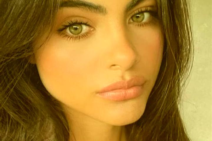 Violet, 34, a chestnut green-eyed indian companion based in Rayleigh. Offering Couples, OWO, Fetish, Duos. Available for incall and outcall, day and evening ...