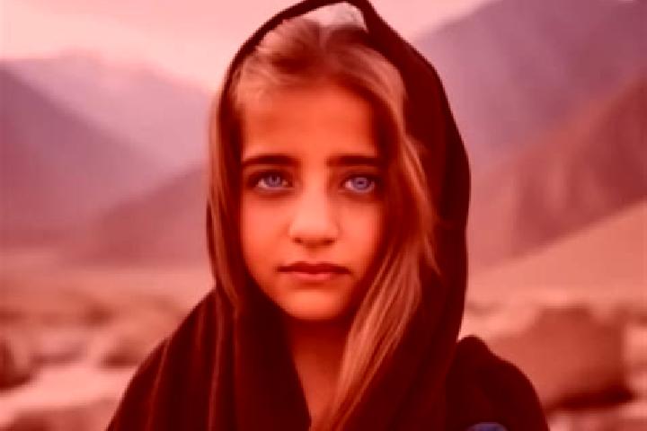 Violet, 34, a red amber-eyed middle eastern companion based in Horneburg. Offering Duos, OWO, CIM, Roleplay. Available for incall and outcall, overnight book...