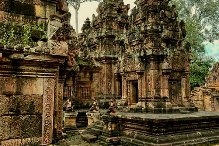 Violet, 34 — Escort in Banteay Srei, Cambodia