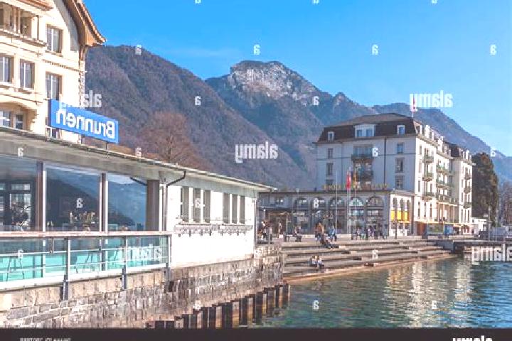 Violet, 34 — Escort in Schwyz, Switzerland