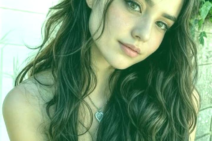Violet, 35, a auburn hazel-eyed mixed companion based in Parafiivka. Offering Dinner Date, CIM, Striptease, Girlfriend Experience, 69. Available for incall a...