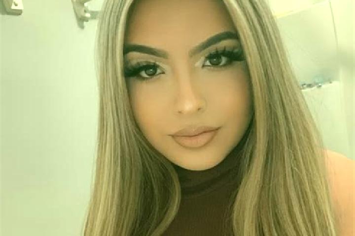 Violet, 35, a blonde dark-eyed latina companion based in Ekasapta. Offering Domination, Party Girl, 69, Duos. Available for incall and outcall, day and eveni...