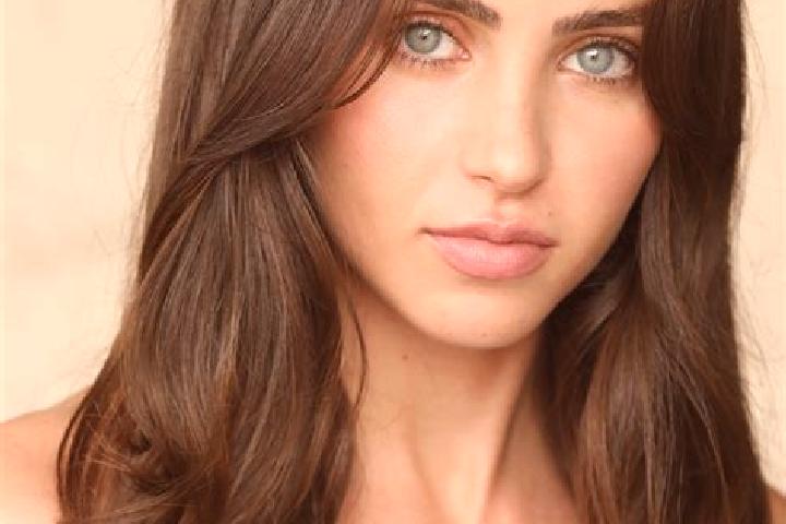 Violet, 35, a brunette hazel-eyed caribbean companion based in Ketou. Offering 69, Massage. Available for incall and outcall, day and evening dates.