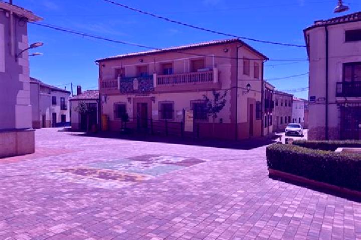 Violet, 35 — Escort in Corral-Rubio, Spain