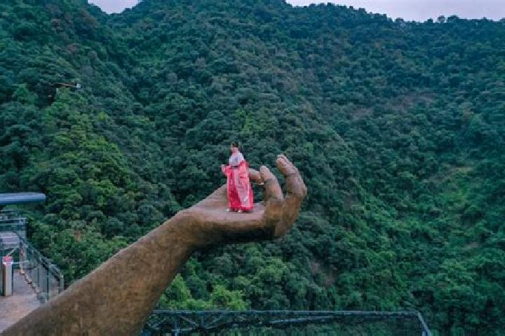 Violet, 35 — Escort in Gulong, China