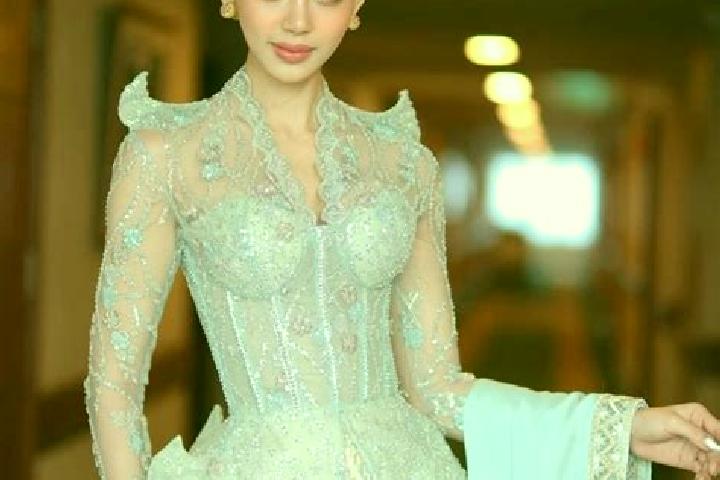 Violet, 35 — Escort in Klonhtoug, Myanmar