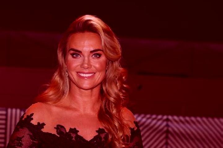 Violet, 35 — Escort in Noord-Hofland, Netherlands