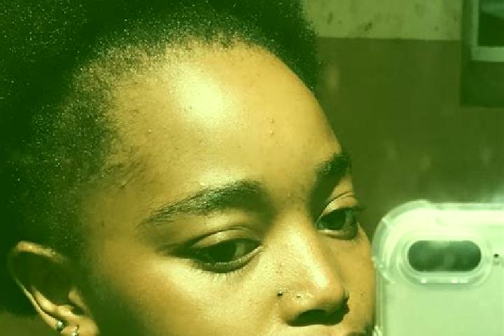Violet, 35 — Escort in Somie, Cameroon