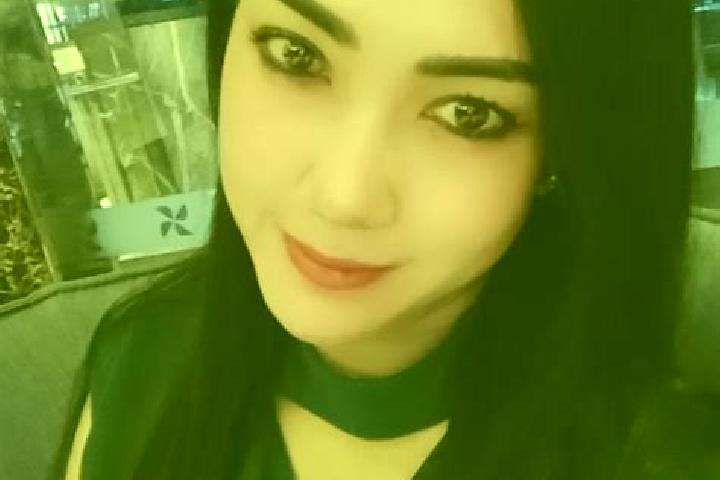 Violet, 35 — Escort in Surabaya, Indonesia