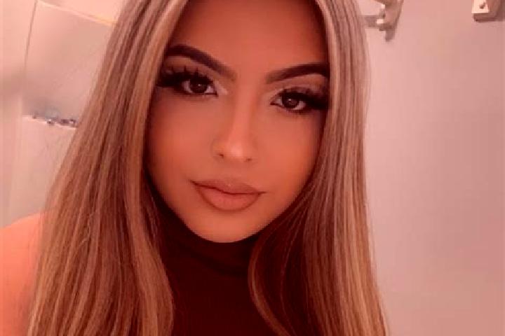 Violet, 36, a blonde brown-eyed latina companion based in Lahishyn. Offering 69, GFE, Party Girl, OWO. Available for incall and outcall, overnight bookings a...