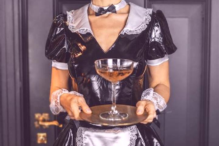 Violet, 36, a brunette brown-eyed caucasian companion based in Roseto Capo Spulico. Offering BDSM, Roleplay, Tantra, CIM. Available for incall and outcall, d...
